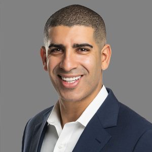 Flo Groberg headshot